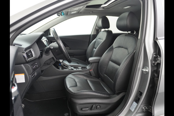 Kia Niro AUT-6 PHEV Plug In Hybride! Leer+Elektr.+Verwarmd+Gekoeld/Geventileerd! Schuifdak Navi Apple Android Carplay AutoPilot Stuurbekr Chroompack Priv.Glass Stuurverwarmd Licht+Regensensor €37.000 nieuw!