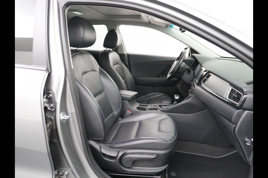 Kia Niro AUT-6 PHEV Plug In Hybride! Leer+Elektr.+Verwarmd+Gekoeld/Geventileerd! Schuifdak Navi Apple Android Carplay AutoPilot Stuurbekr Chroompack Priv.Glass Stuurverwarmd Licht+Regensensor €37.000 nieuw!