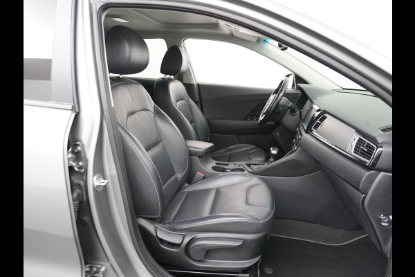 Kia Niro AUT-6 PHEV Plug In Hybride! Leer+Elektr.+Verwarmd+Gekoeld/Geventileerd! Schuifdak Navi Apple Android Carplay AutoPilot Stuurbekr Chroompack Priv.Glass Stuurverwarmd Licht+Regensensor €37.000 nieuw!