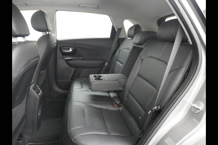 Kia Niro AUT-6 PHEV Plug In Hybride! Leer+Elektr.+Verwarmd+Gekoeld/Geventileerd! Schuifdak Navi Apple Android Carplay AutoPilot Stuurbekr Chroompack Priv.Glass Stuurverwarmd Licht+Regensensor €37.000 nieuw!