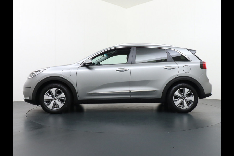 Kia Niro AUT-6 PHEV Plug In Hybride! Leer+Elektr.+Verwarmd+Gekoeld/Geventileerd! Schuifdak Navi Apple Android Carplay AutoPilot Stuurbekr Chroompack Priv.Glass Stuurverwarmd Licht+Regensensor €37.000 nieuw!