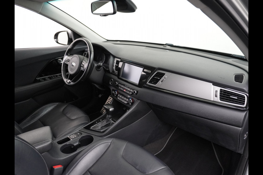 Kia Niro AUT-6 PHEV Plug In Hybride! Leer+Elektr.+Verwarmd+Gekoeld/Geventileerd! Schuifdak Navi Apple Android Carplay AutoPilot Stuurbekr Chroompack Priv.Glass Stuurverwarmd Licht+Regensensor €37.000 nieuw!