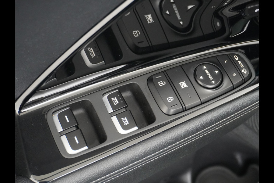 Kia Niro AUT-6 PHEV Plug In Hybride! Leer+Elektr.+Verwarmd+Gekoeld/Geventileerd! Schuifdak Navi Apple Android Carplay AutoPilot Stuurbekr Chroompack Priv.Glass Stuurverwarmd Licht+Regensensor €37.000 nieuw!