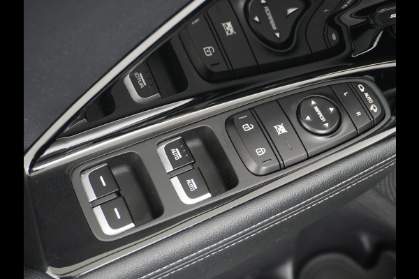 Kia Niro AUT-6 PHEV Plug In Hybride! Leer+Elektr.+Verwarmd+Gekoeld/Geventileerd! Schuifdak Navi Apple Android Carplay AutoPilot Stuurbekr Chroompack Priv.Glass Stuurverwarmd Licht+Regensensor €37.000 nieuw!