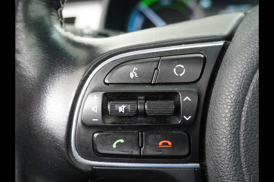 Kia Niro AUT-6 PHEV Plug In Hybride! Leer+Elektr.+Verwarmd+Gekoeld/Geventileerd! Schuifdak Navi Apple Android Carplay AutoPilot Stuurbekr Chroompack Priv.Glass Stuurverwarmd Licht+Regensensor €37.000 nieuw!