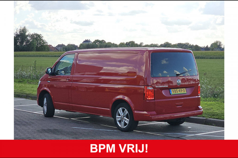 Volkswagen Transporter 2.0TDI L2H1 150pk Automaat Navi Camera Inrichting!