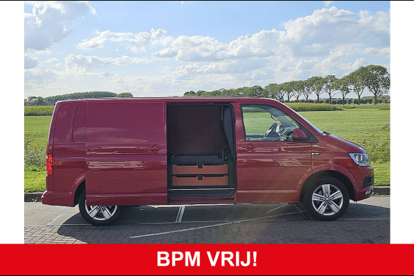 Volkswagen Transporter 2.0TDI L2H1 150pk Automaat Navi Camera Inrichting!