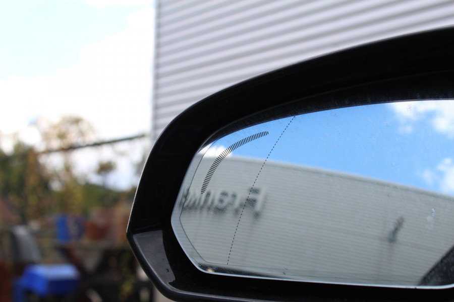 Volvo V60 2.0 T6 Plug-in hybrid AWD Plus Dark | Harman Kardon | 360 Camera | BLIS | 19" | Winterpack Volvo V60 2.0 T6 Plug-in hybrid AWD Plus Dark | Harman Kardon | 360 Camera | BLIS | 19" | Winterpack