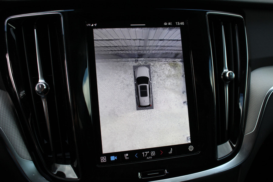 Volvo V60 2.0 T6 Plug-in hybrid AWD Plus Dark | Harman Kardon | 360 Camera | BLIS | 19" | Winterpack Volvo V60 2.0 T6 Plug-in hybrid AWD Plus Dark | Harman Kardon | 360 Camera | BLIS | 19" | Winterpack