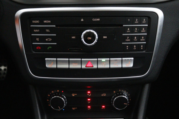 Mercedes-Benz CLA-Klasse 180 Business Solution AMG*AUTOM*PANO*CAM*TEL*NAVI*