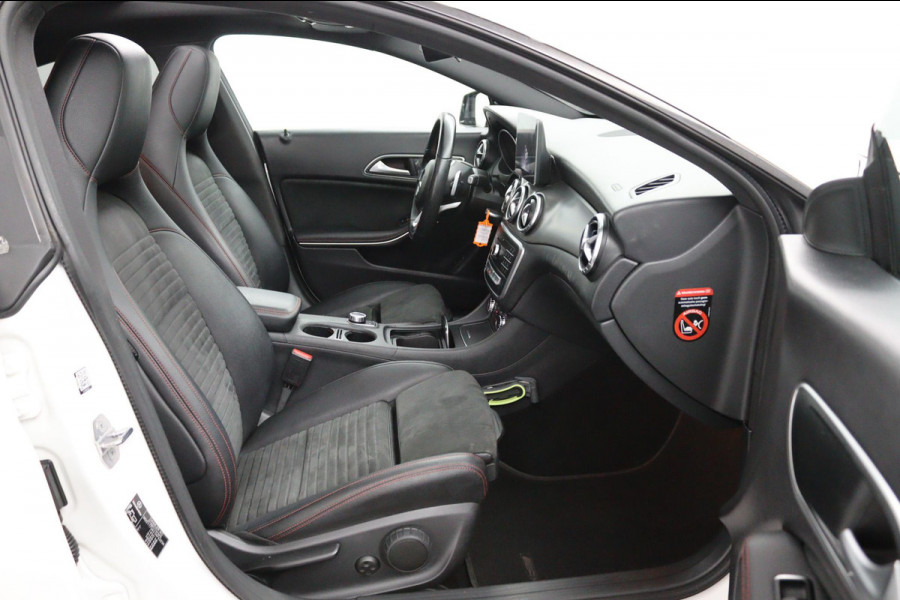 Mercedes-Benz CLA-Klasse 180 Business Solution AMG*AUTOM*PANO*CAM*TEL*NAVI*