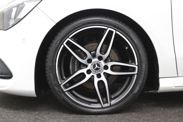 Mercedes-Benz CLA-Klasse 180 Business Solution AMG*AUTOM*PANO*CAM*TEL*NAVI*