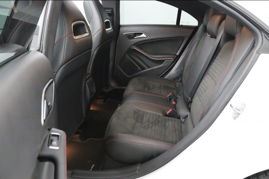 Mercedes-Benz CLA-Klasse 180 Business Solution AMG*AUTOM*PANO*CAM*TEL*NAVI*