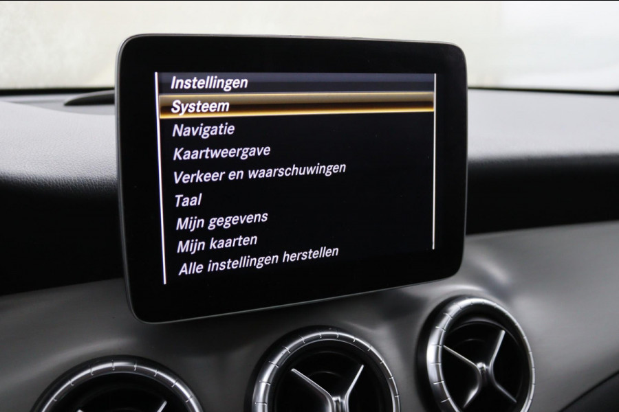 Mercedes-Benz CLA-Klasse 180 Business Solution AMG*AUTOM*PANO*CAM*TEL*NAVI*