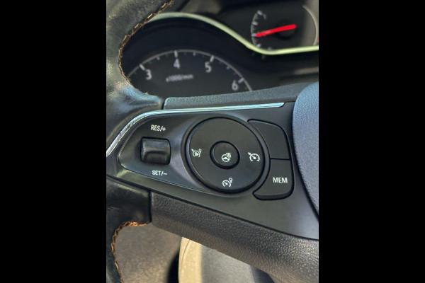 Opel Crossland X 1.2 Turbo Ultimate - AUTOMAAT I Panorama dak I Navigatie I Leer I Airco I LED I PDC I Dealer onderhouden