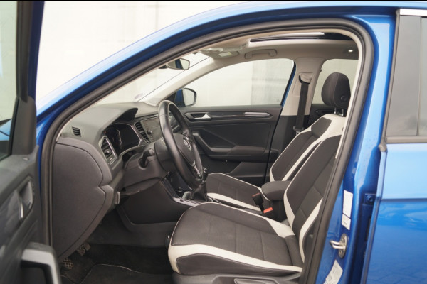 Volkswagen T-Roc 1.5 TSI 150pk Sport -PANO-DIGI-LED-ECC-PDC-