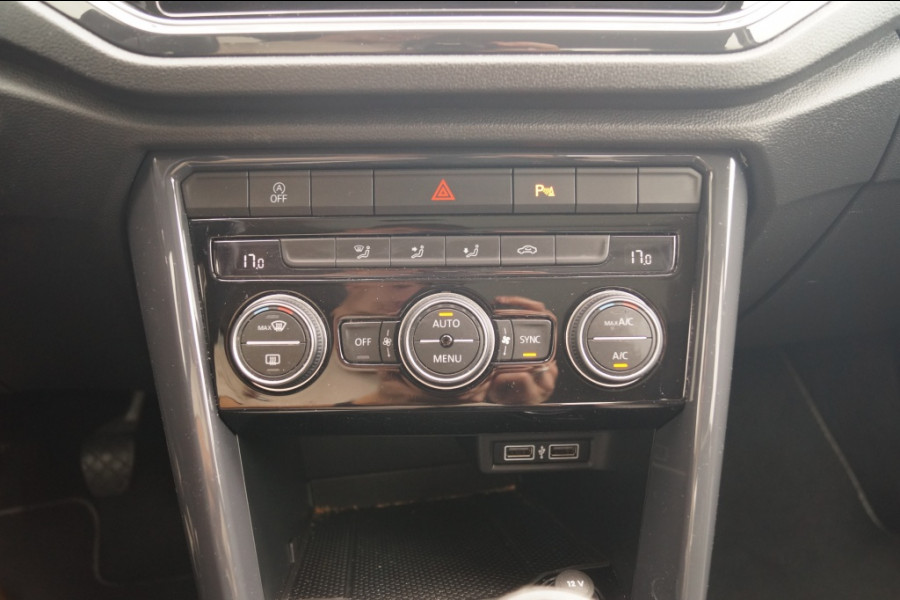 Volkswagen T-Roc 1.5 TSI 150pk Sport -PANO-DIGI-LED-ECC-PDC-