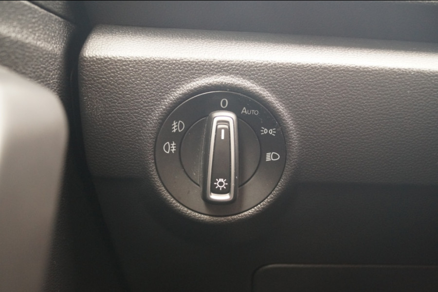 Volkswagen T-Roc 1.5 TSI 150pk Sport -PANO-DIGI-LED-ECC-PDC-