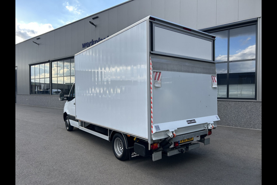 Mercedes-Benz Sprinter 516 CDI Bakwagen / Laadklep / Trekhaak / Zijdeur / Dak spoiler / Cruise control / Airco