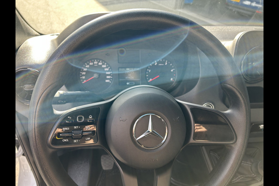 Mercedes-Benz Sprinter 516 CDI Bakwagen / Laadklep / Trekhaak / Zijdeur / Dak spoiler / Cruise control / Airco