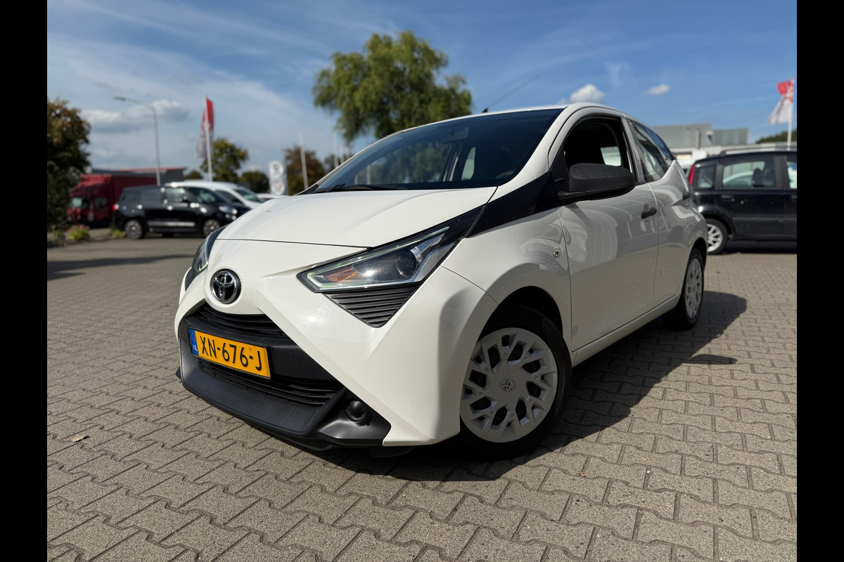 Toyota Aygo 1.0 VVT-i x-fun Toyota Aygo 1.0 VVT-i x-fun