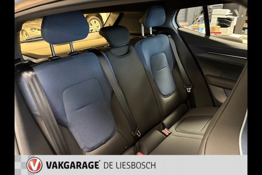 Volvo EX30 Single Motor Extended Range Plus 69 kWh / camera / stoel en stuur verwarming / verlengde garantie