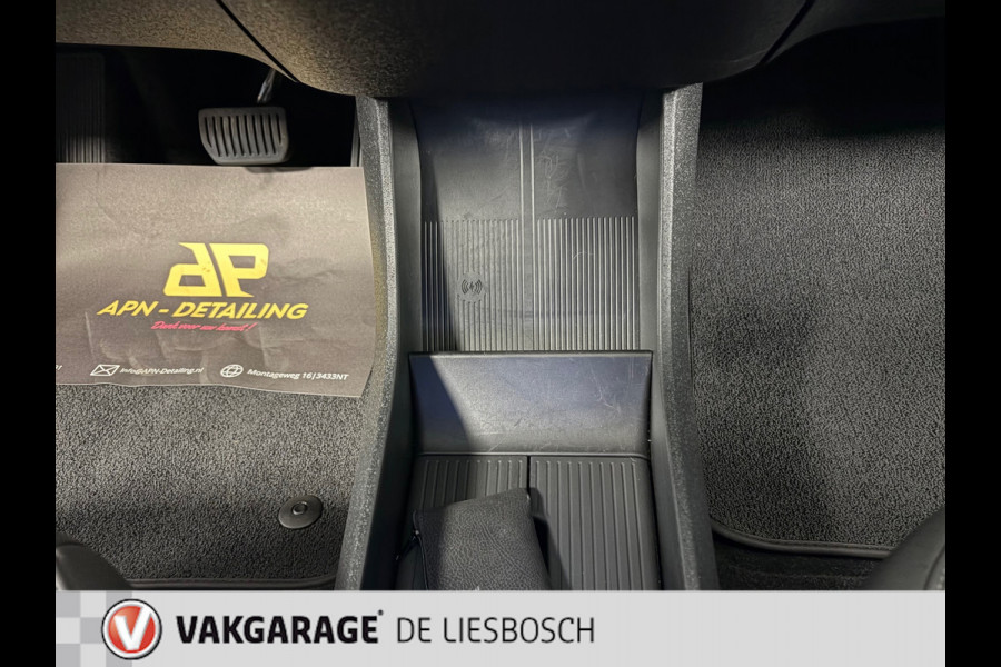 Volvo EX30 Single Motor Extended Range Plus 69 kWh / camera / stoel en stuur verwarming / verlengde garantie