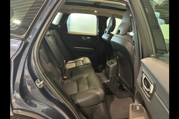 Volvo XC60 T6 Aut. Long Range Plus Dark Trekhaak Leder Parkeercamera 350pk