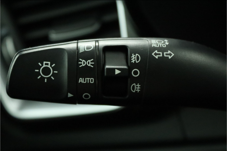 Kia Ceed Sportswagon 1.5 T-GDi GT-Line Apple Carplay/Android Auto - Cruise Control  - Dodehoekdetectie - Panorama Dak - Navigatie - Fabrieksgarantie tot 07-2031