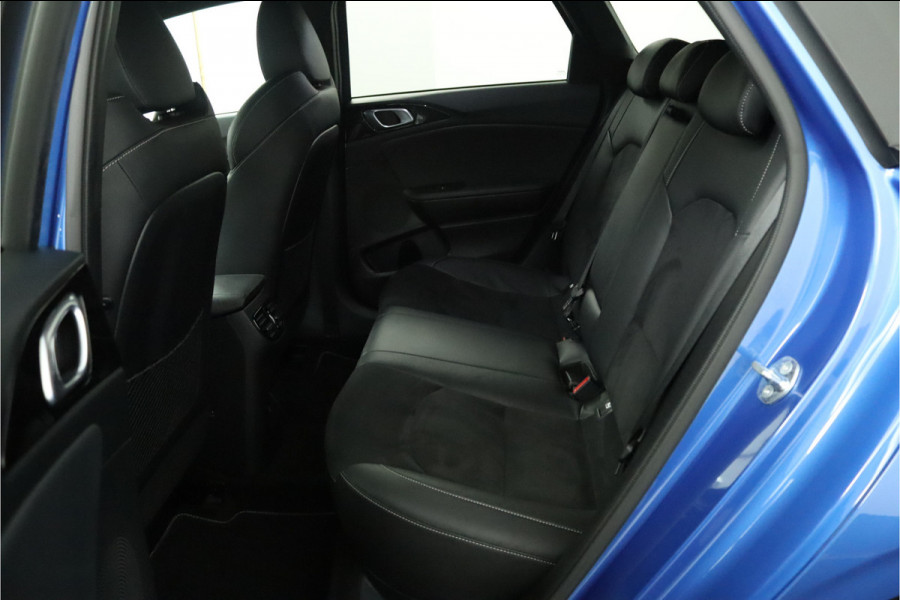 Kia Ceed Sportswagon 1.5 T-GDi GT-Line Apple Carplay/Android Auto - Cruise Control  - Dodehoekdetectie - Panorama Dak - Navigatie - Fabrieksgarantie tot 07-2031