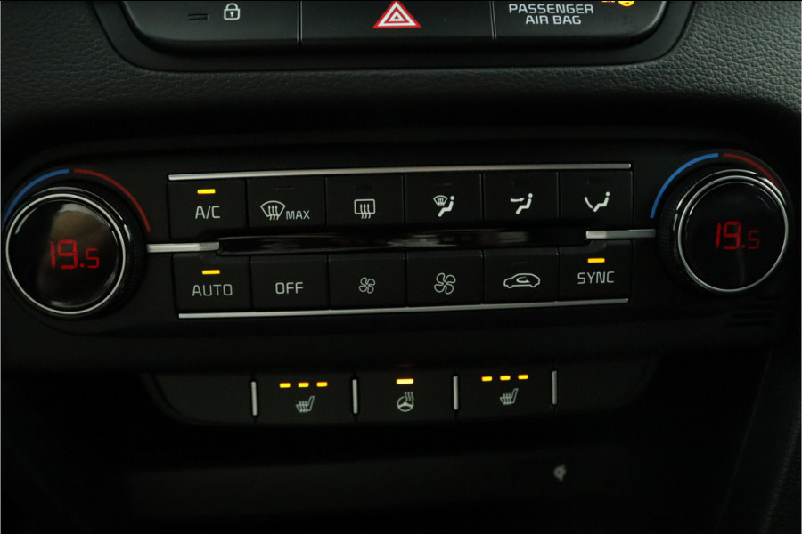 Kia Ceed Sportswagon 1.5 T-GDi GT-Line Apple Carplay/Android Auto - Cruise Control  - Dodehoekdetectie - Panorama Dak - Navigatie - Fabrieksgarantie tot 07-2031