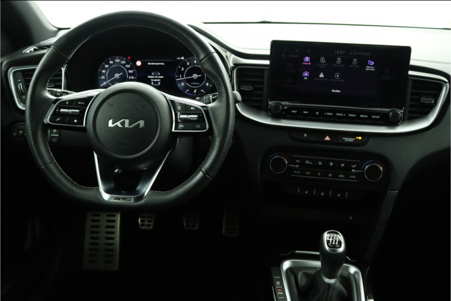 Kia Ceed Sportswagon 1.5 T-GDi GT-Line Apple Carplay/Android Auto - Cruise Control  - Dodehoekdetectie - Panorama Dak - Navigatie - Fabrieksgarantie tot 07-2031