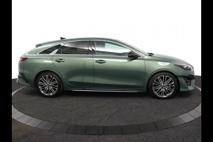 Kia ProCeed 1.5 T-GDi GT-PlusLine Apple Carplay/Android Auto - Cruise Control Adaptief - Dodehoekdetectie - Navigatie - Stoel/Stuur Verwarming - Fabrieksgarantie tot 07-2031