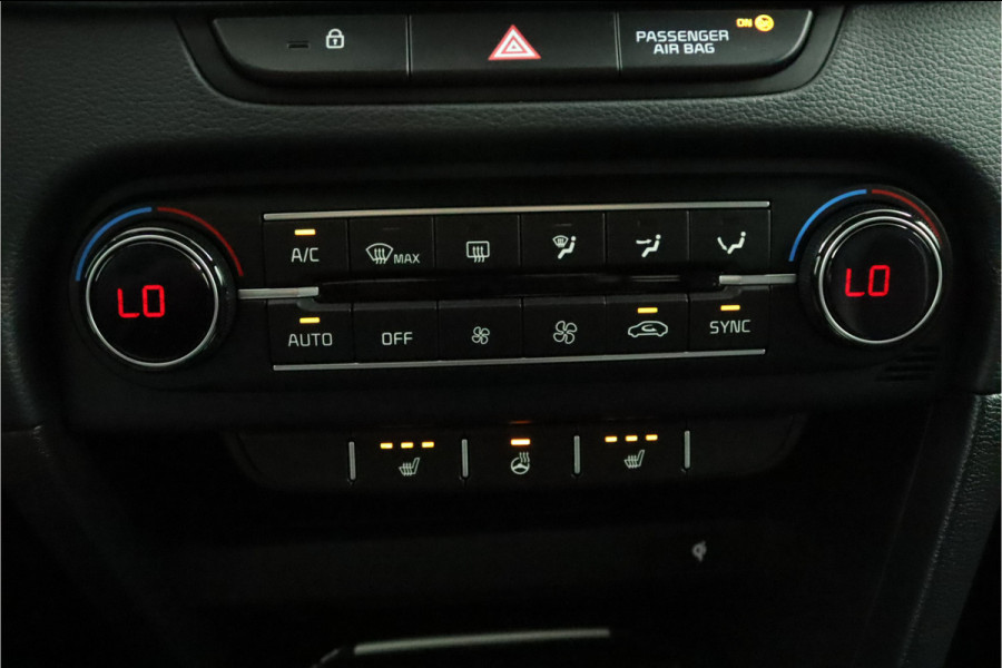 Kia ProCeed 1.5 T-GDi GT-PlusLine Apple Carplay/Android Auto - Cruise Control Adaptief - Dodehoekdetectie - Navigatie - Stoel/Stuur Verwarming - Fabrieksgarantie tot 07-2031
