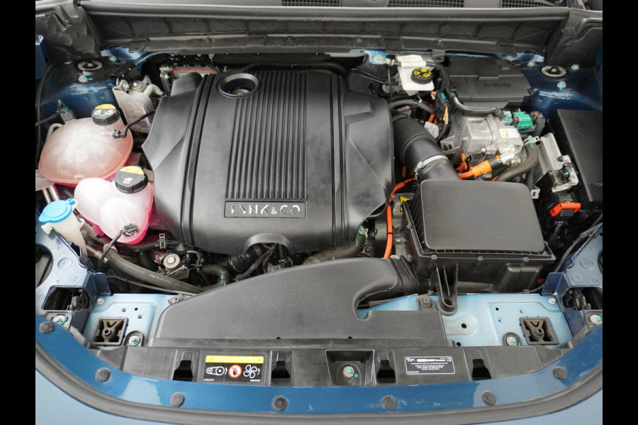 Lynk & Co 01 1.5 VAN: 24.900,- VOOR 21.877,- UW HERFSTVOORDEEL: 3.023,- PHEV PLUG-IN HYBRIDE | COMPLETE AUTO | ELEKTRISCH PANORAMADAK | FULL OPTIONS | LYNK & CO GARANTIE T/M 12-2026 | RIJKLAAR GELEVERD | BTW VERREKENBAAR |