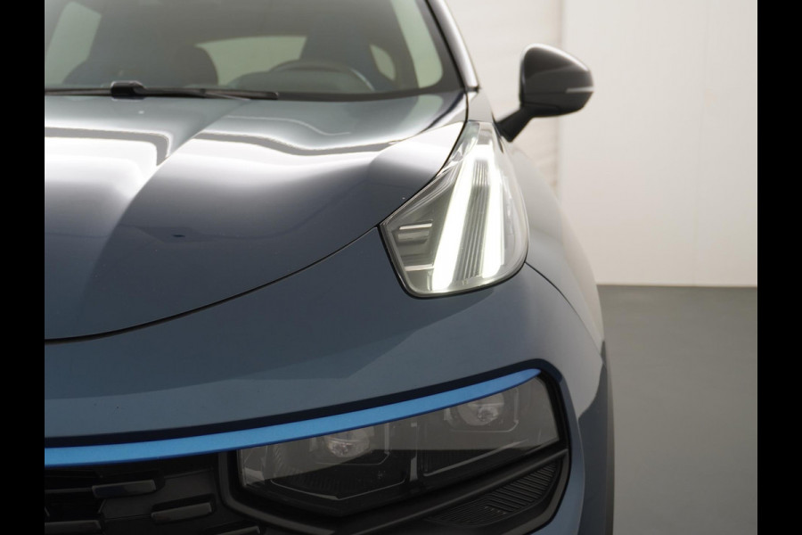 Lynk & Co 01 1.5 VAN: 24.900,- VOOR 21.877,- UW HERFSTVOORDEEL: 3.023,- PHEV PLUG-IN HYBRIDE | COMPLETE AUTO | ELEKTRISCH PANORAMADAK | FULL OPTIONS | LYNK & CO GARANTIE T/M 12-2026 | RIJKLAAR GELEVERD | BTW VERREKENBAAR |