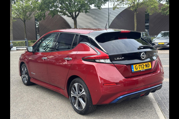 Nissan Leaf Tekna 40 kWh VAN: 14.900,- VOOR: 12.877,- UW HERFSTVOORDEEL: 2.023,- | Origineel NL Auto | 360° Camera | Stoel- & Stuurverwarming | Rijklaar met 12 mnd BOVAG Garantie!
