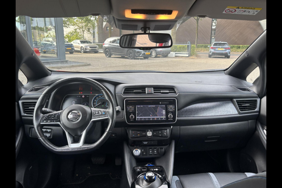 Nissan Leaf Tekna 40 kWh VAN: 14.900,- VOOR: 12.877,- UW HERFSTVOORDEEL: 2.023,- | Origineel NL Auto | 360° Camera | Stoel- & Stuurverwarming | Rijklaar met 12 mnd BOVAG Garantie!