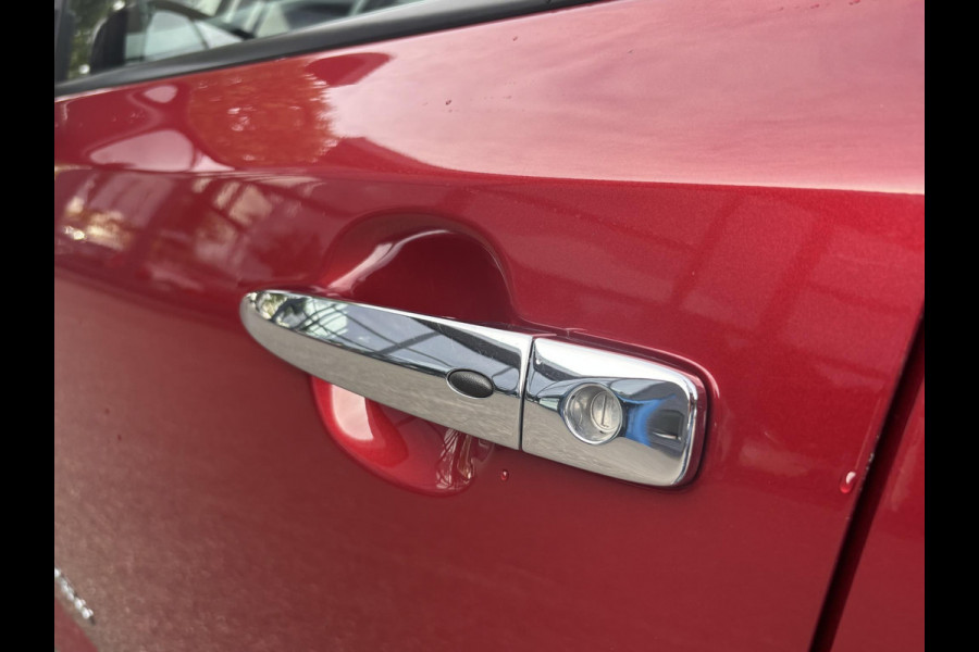 Nissan Leaf Tekna 40 kWh VAN: 14.900,- VOOR: 12.877,- UW HERFSTVOORDEEL: 2.023,- | Origineel NL Auto | 360° Camera | Stoel- & Stuurverwarming | Rijklaar met 12 mnd BOVAG Garantie!