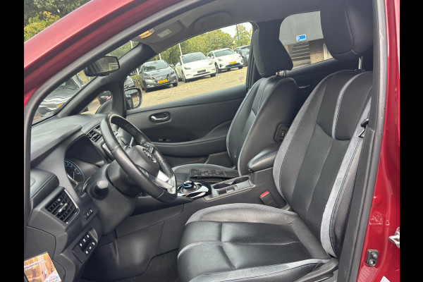 Nissan Leaf Tekna 40 kWh VAN: 14.900,- VOOR: 12.877,- UW HERFSTVOORDEEL: 2.023,- | Origineel NL Auto | 360° Camera | Stoel- & Stuurverwarming | Rijklaar met 12 mnd BOVAG Garantie!