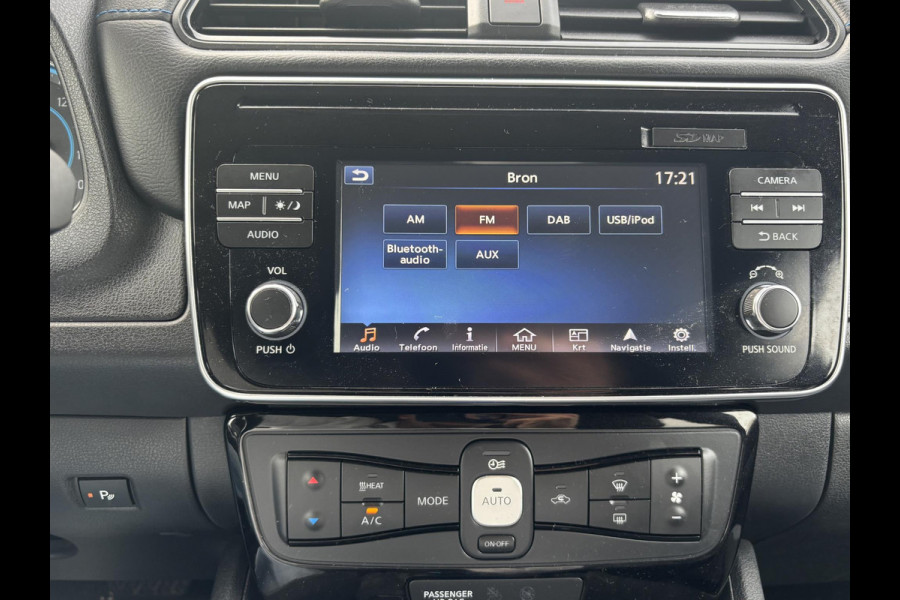 Nissan Leaf Tekna 40 kWh VAN: 14.900,- VOOR: 12.877,- UW HERFSTVOORDEEL: 2.023,- | Origineel NL Auto | 360° Camera | Stoel- & Stuurverwarming | Rijklaar met 12 mnd BOVAG Garantie!