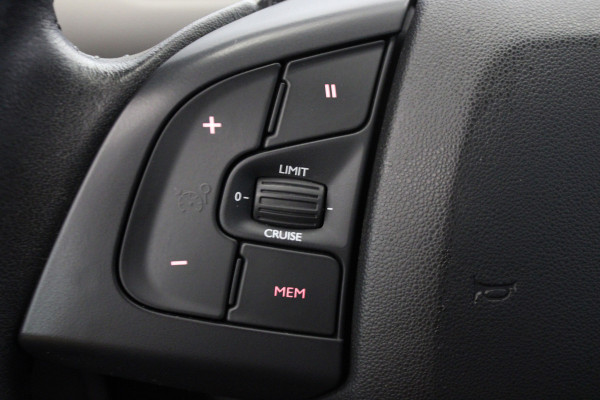 Citroën C4 Cactus 1.2 PureTech Feel |Pano|Camera|