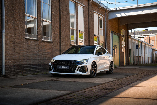 Audi RS3 Limousine 2.5 TFSI RS 3 quattro Panoramadak B&O HUD ACC Hulk Edition