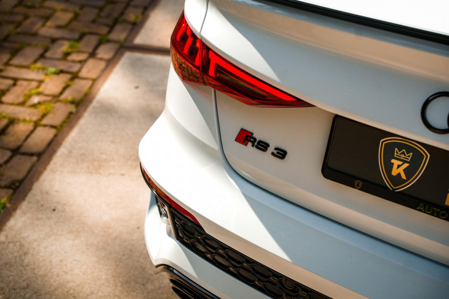 Audi RS3 Limousine 2.5 TFSI RS 3 quattro Panoramadak B&O HUD ACC Hulk Edition