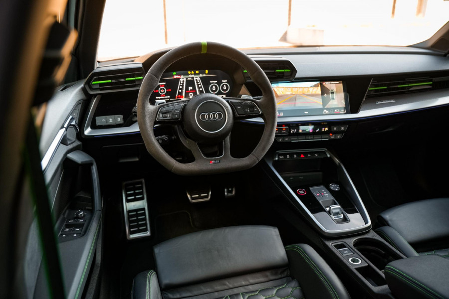 Audi RS3 Limousine 2.5 TFSI RS 3 quattro Panoramadak B&O HUD ACC Hulk Edition