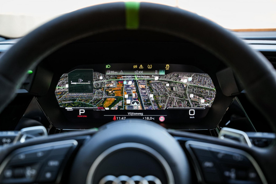 Audi RS3 Limousine 2.5 TFSI RS 3 quattro Panoramadak B&O HUD ACC Hulk Edition