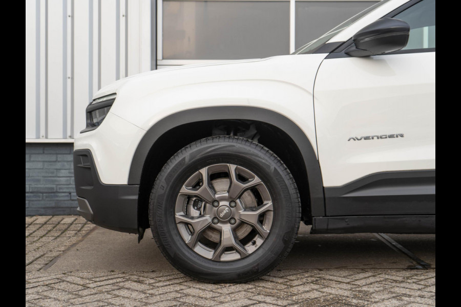 Jeep Avenger Longitude Business Pack 54 kWh | WINTER PACK | CARPLAY | E.C.C.