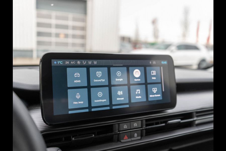 Jeep Avenger Longitude Business Pack 54 kWh | WINTER PACK | CARPLAY | E.C.C.