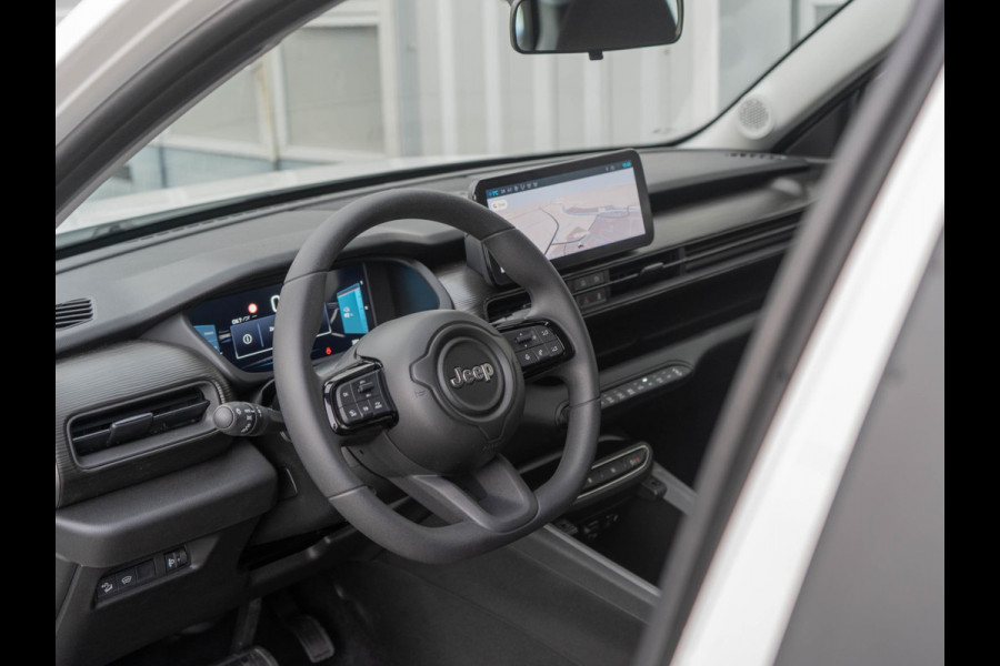 Jeep Avenger Longitude Business Pack 54 kWh | WINTER PACK | CARPLAY | E.C.C.