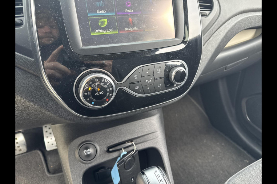 Renault Captur 1.2 TCe Intens | automaat | zwart dak | navigatie | trekhaak
